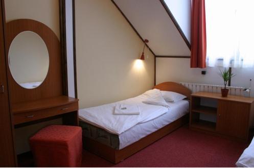 Vadregeny Panzio Bed & Breakfast เอสแตร์กอม ภายนอก รูปภาพ