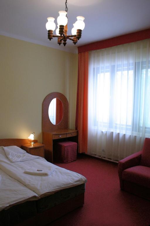 Vadregeny Panzio Bed & Breakfast เอสแตร์กอม ห้อง รูปภาพ